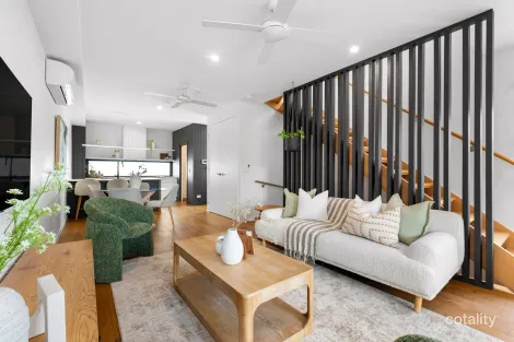 Property photo of 69 Thomas Street Greenslopes QLD 4120