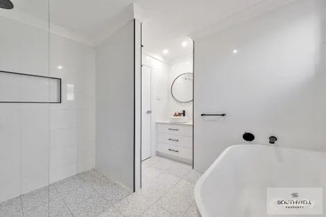 Property photo of 25 Graham Street Calala NSW 2340