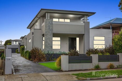 Property photo of 90 Worcester Crescent Bundoora VIC 3083