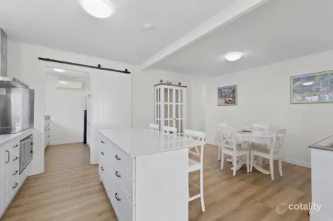 Property photo of 9 Bourke Street Blacks Beach QLD 4740