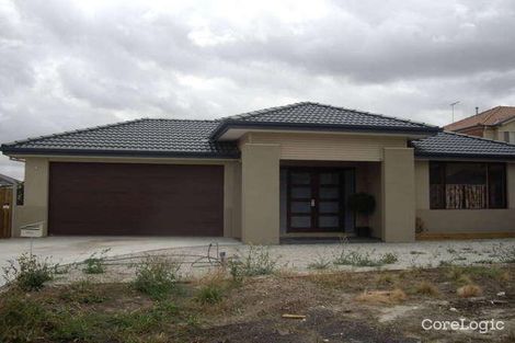 Property photo of 15 Jindabyne Avenue Taylors Hill VIC 3037