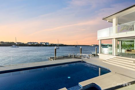 24 Excalibur Ct, Paradise Point, QLD 4216