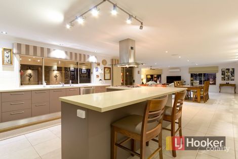 Property photo of 12 Viewpoint Place Berwick VIC 3806