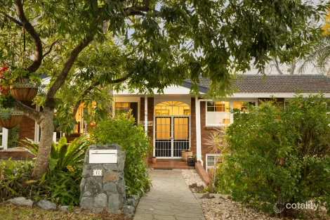 19 Woonalee St, Kenmore, QLD 4069