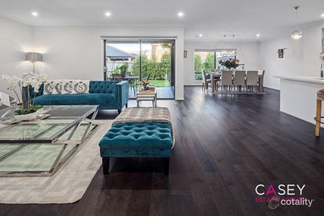 Property photo of 19 Broadbank Crescent Clyde North VIC 3978