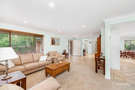 Property photo of 10 Silverleaf Row Menai NSW 2234
