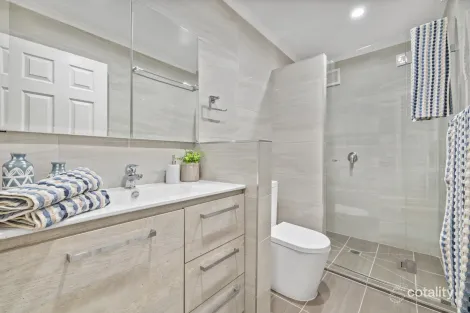 Property photo of 13 Holowko Court Taylors Lakes VIC 3038
