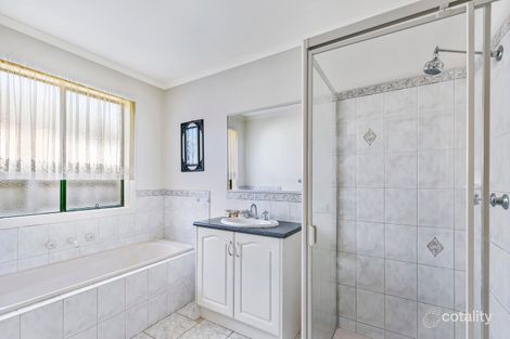Property photo of 6 Bouverie Place Skye VIC 3977
