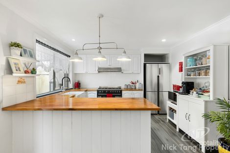 Property photo of 4 Susan Close Narre Warren VIC 3805
