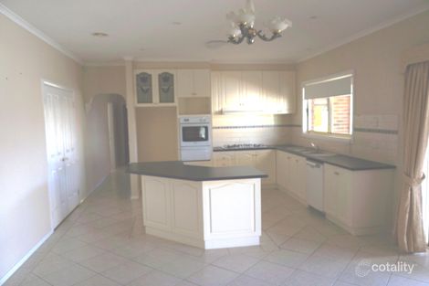 Property photo of 26 Elphinstone Way Caroline Springs VIC 3023