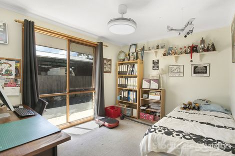 Property photo of 8 Mullin Court Cranbourne VIC 3977