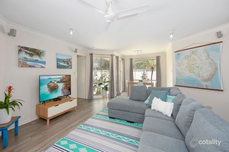 Property photo of 5 Daring Close Yamba NSW 2464