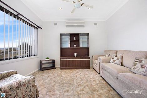 Property photo of 40 Illowra Parkway Primbee NSW 2502