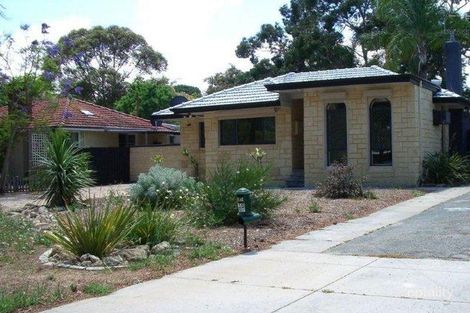 18 Deering St, Westminster, WA 6061