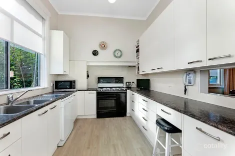 Property photo of 5 Creswick Street Deepdene VIC 3103