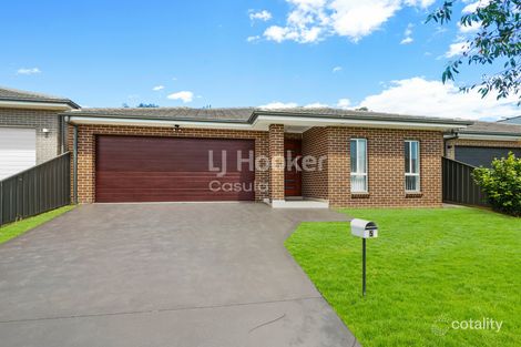 Property photo of 5 Brushtail Court Casula NSW 2170