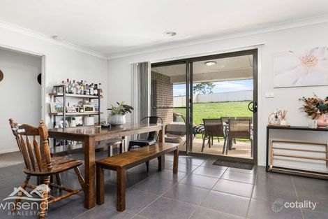 Property photo of 20 Sullivan Circuit Orange NSW 2800