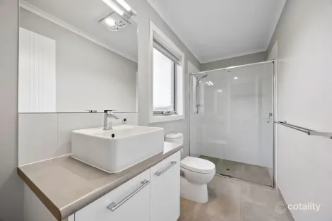 Property photo of 17 Swan Boulevard Winter Valley VIC 3358