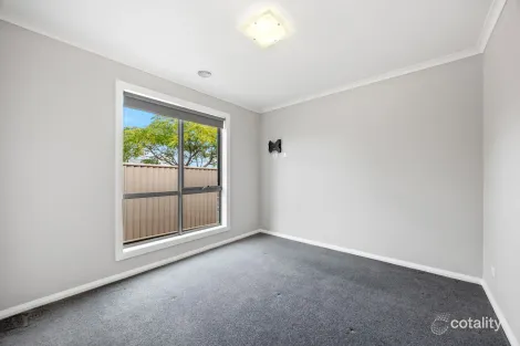 Property photo of 17 Swan Boulevard Winter Valley VIC 3358