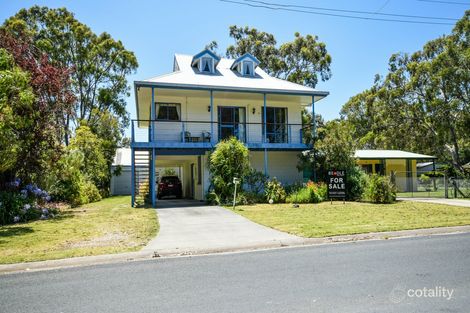 Property photo of 6 Fifth Parade Raymond Island VIC 3880