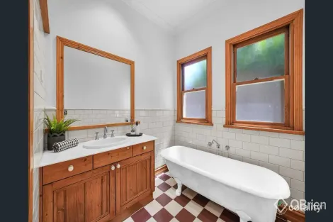 Property photo of 46 Nantilla Crescent Werribee VIC 3030