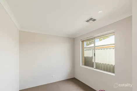 Property photo of 214 Lambeth Circle Wellard WA 6170