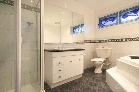 Property photo of 2 Belgrave Close Oakleigh South VIC 3167