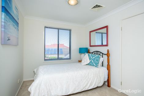 Property photo of 38 Sea Scape Drive Redhead NSW 2290