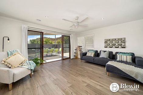 Property photo of 185 Halloran Drive Jerrabomberra NSW 2619