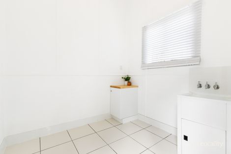 31 High St, Bundamba, QLD 4304