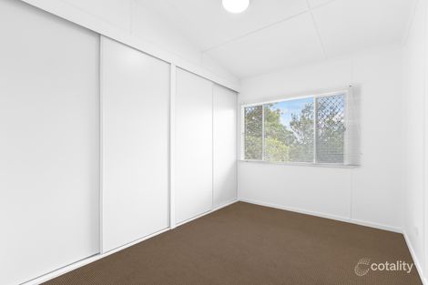 Property photo of 31 High Street Bundamba QLD 4304