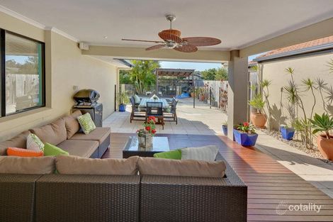 Property photo of 18 Oakdale Circuit Currimundi QLD 4551