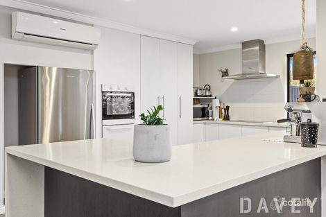 Property photo of 15 Burntoak Way Kingsley WA 6026