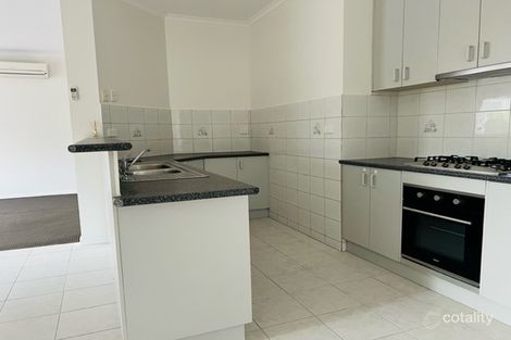 Property photo of 2/36 Scott Avenue St Albans VIC 3021