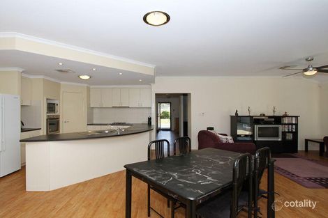 Property photo of 33 Phar Lap Road Wattle Grove WA 6107