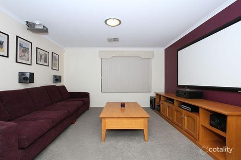 Property photo of 33 Phar Lap Road Wattle Grove WA 6107