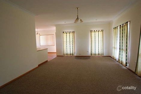 Property photo of 10 Lindan Court Cabarlah QLD 4352