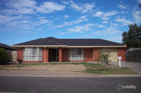 17 Henley Gdns, Sunshine North, VIC 3020