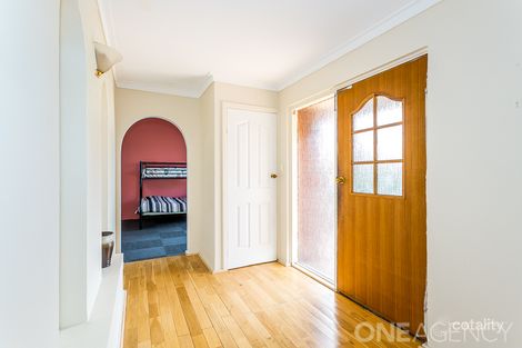 Property photo of 6 Dalrymple Terrace Halls Head WA 6210