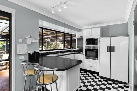 Property photo of 10 Clark Place Minto NSW 2566