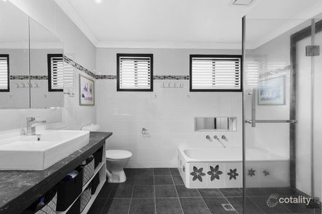 Property photo of 10 Clark Place Minto NSW 2566
