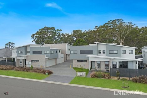 2/125 Crest Rd, Albion Park, NSW 2527