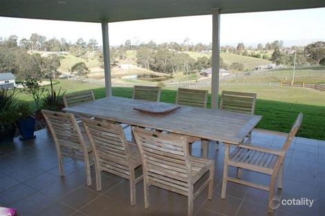 Property photo of 42 Aub Upward Close Wattle Ponds NSW 2330