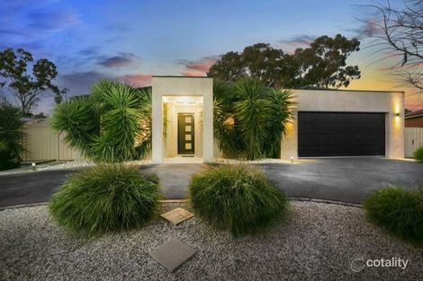 2 Saddle Ct, Maiden Gully, VIC 3551