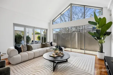 Property photo of 13 Darbyshire Drive Subiaco WA 6008