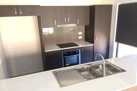 Property photo of 12 Galligan Way Goodna QLD 4300