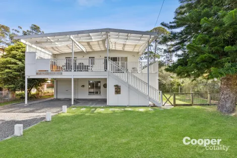 Property photo of 17 Matron Porter Drive Narrawallee NSW 2539