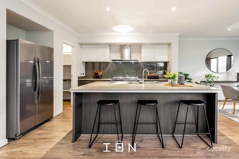 Property photo of 20 Rhynhurst Street Clyde North VIC 3978