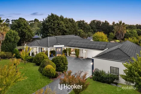 33 Cranston Cl, Narre Warren North, VIC 3804