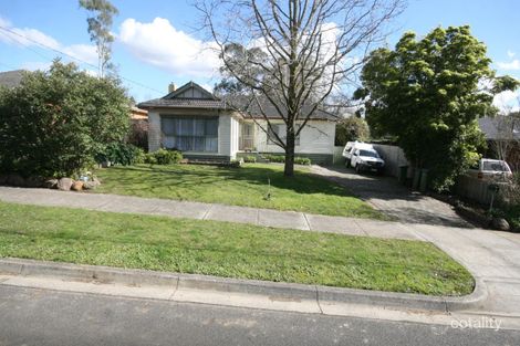 8 Macey St, Croydon South, VIC 3136